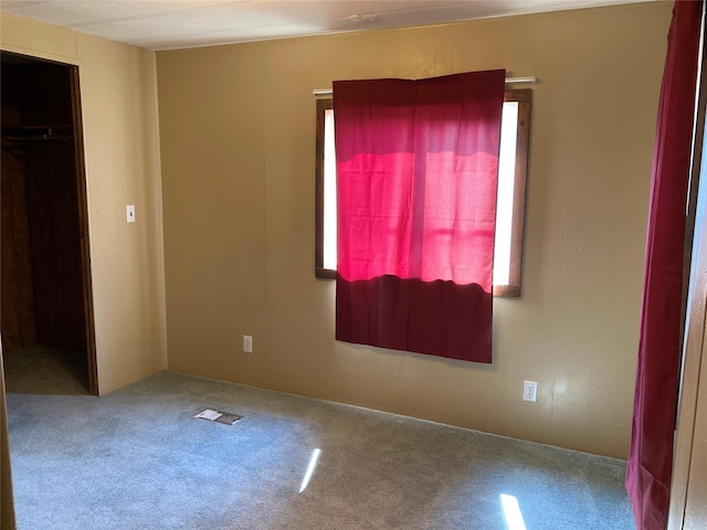 412 N Surrey St, Missoula, MT 59808 - unfurnished bedroom featuring carpet
