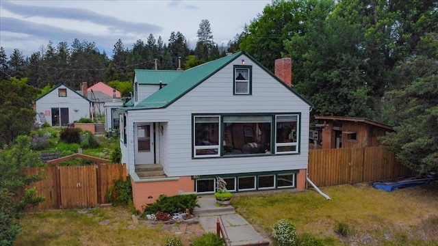 407 1st Ave W, Eureka, MT 59917 - view of front of property featuring a chimney