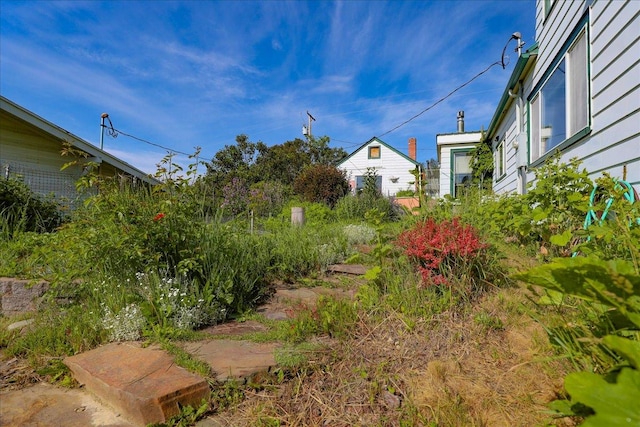 407 1st Ave W, Eureka, MT 59917 - view of yard