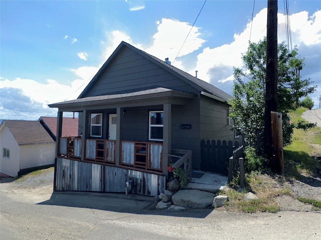 34 E Summit St, Butte, MT 59701 - view of front facade with covered porch