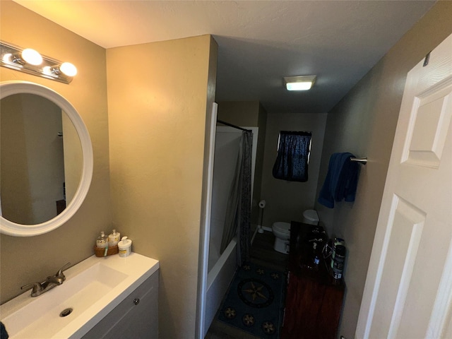34 E Summit St, Butte, MT 59701 - bathroom featuring vanity and shower / tub combo with curtain