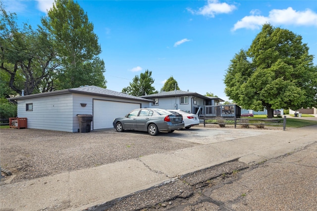 305 S Dell Dr, Havre, MT 59501 - view of front of property with a detached garage