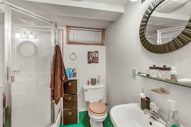 305 S Dell Dr, Havre, MT 59501 - full bath featuring a shower stall, a textured wall, and a textured ceiling