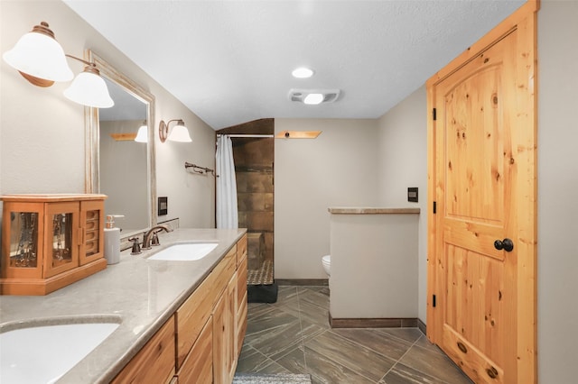 704 43rd St N, Great Falls, MT 59405 - full bath featuring tiled shower and double vanity