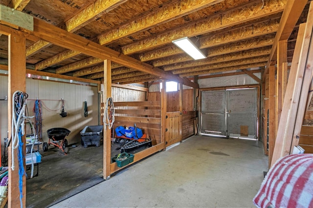 424 Saddle Ridge Rd, Hamilton, MT 59840 - view of garage