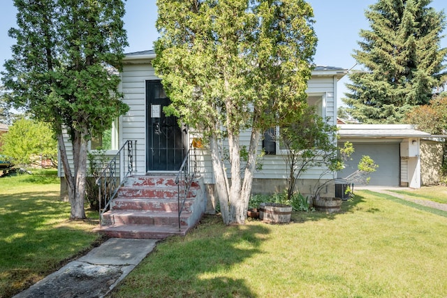 2515 S Higgins Ave, Missoula, MT 59801 - view of property hidden behind natural elements featuring a front lawn