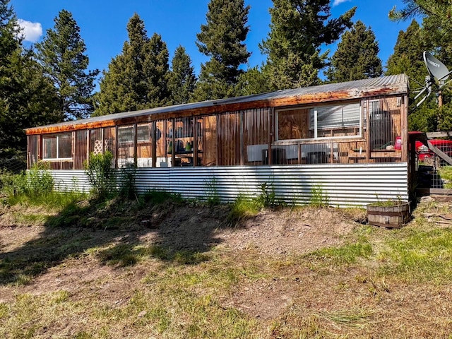912 Muskrat Rd, Helmville, MT 59843 - view of front of home