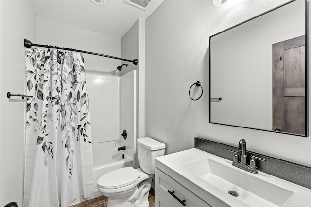 1 Arizona Rd, Great Falls, MT 59404 - full bathroom featuring vanity, shower / bath combo, a textured wall, and wood finished floors