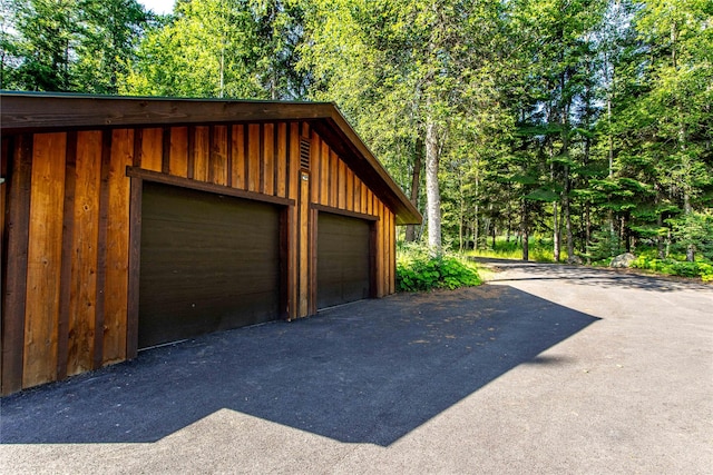 28578 Wapiti Ln, Bigfork, MT 59911 - view of detached garage