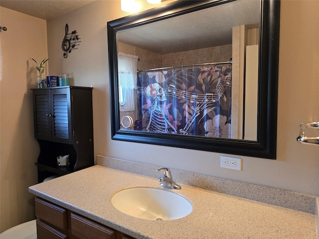 761 32nd Ave NE, Great Falls, MT 59404 - full bath featuring vanity and curtained shower