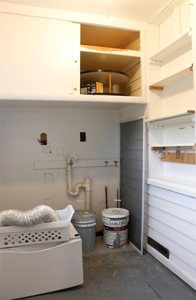 319 2nd St SW, Choteau, MT 59422 - view of washroom