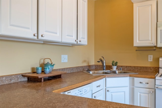 341 Northgate Loop, Helena, MT 59602 - kitchen with white cabinets and dishwasher