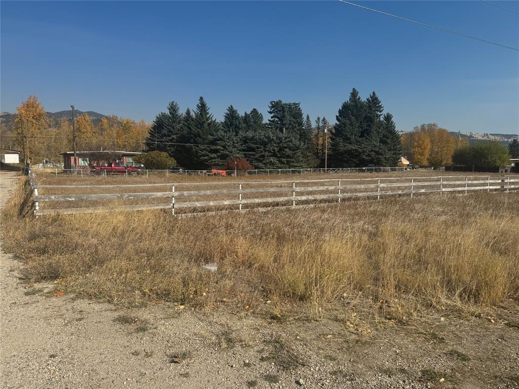 49 Gagnon Dr, Anaconda, MT 59711