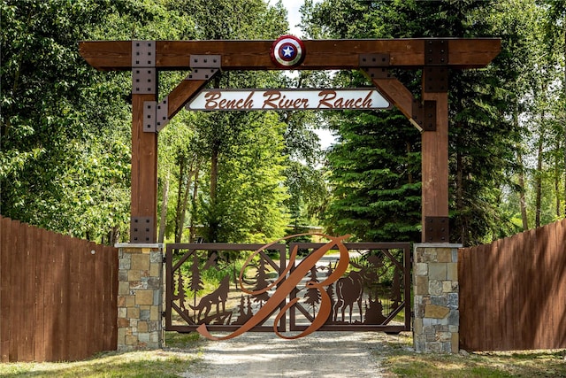 600 Ringneck Dr, Kalispell, MT 59901 - view of gate