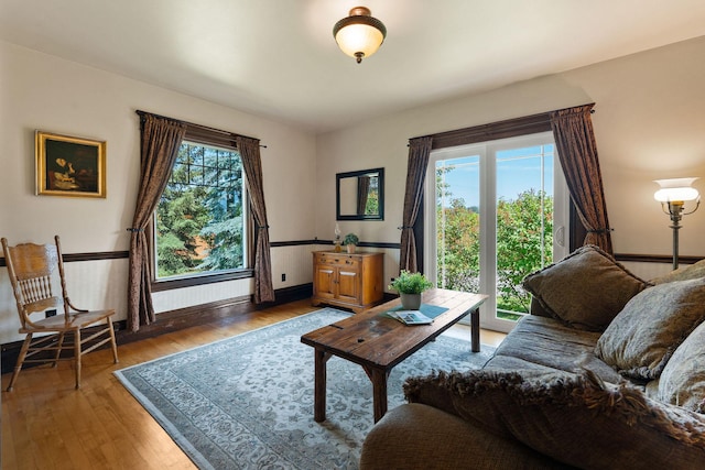 1380 Lower Valley Rd, Kalispell, MT 59901 - living area featuring light wood-type flooring and baseboards