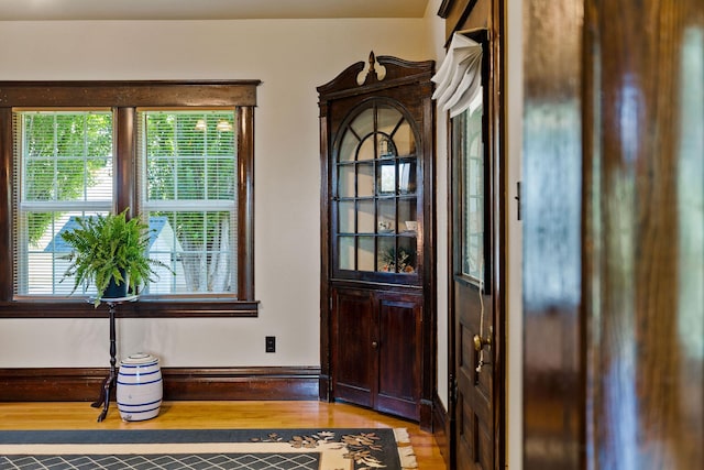 1380 Lower Valley Rd, Kalispell, MT 59901 - entryway with wood finished floors and baseboards