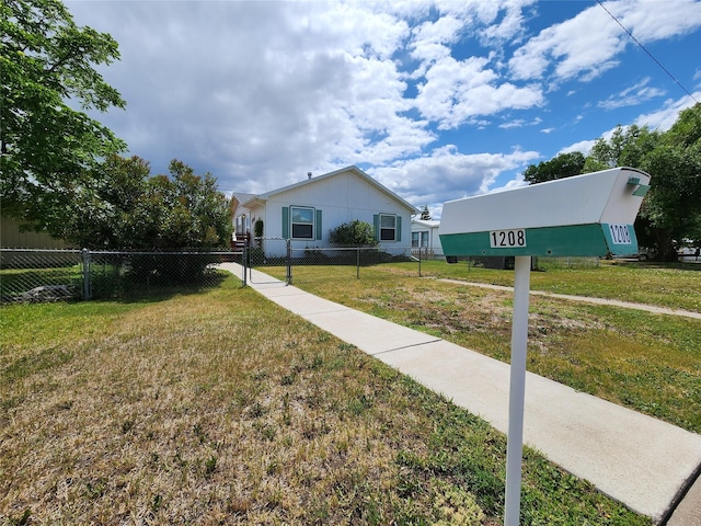 1208 8th Ave NW, Great Falls, MT 59404 - view of fenced yard