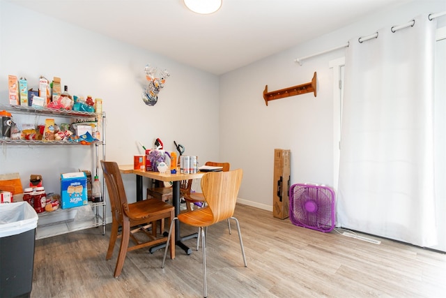 504 N 19th Ave, Bozeman, MT 59718 - dining space featuring wood finished floors