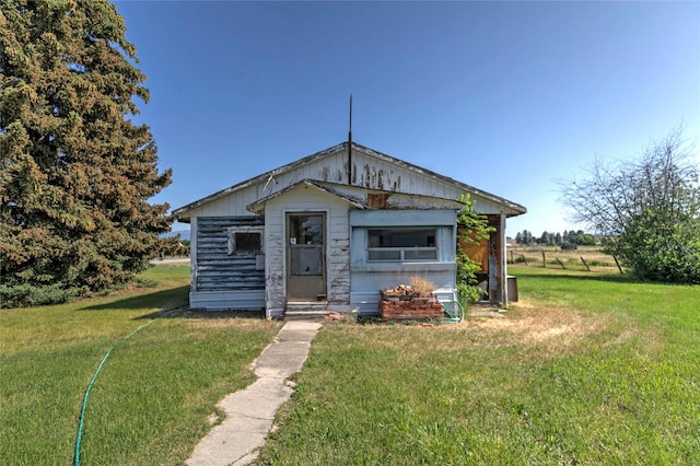 232 Kurtz Ln, Hamilton, MT 59840 - bungalow featuring a front yard
