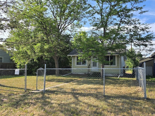 1111 6th Ave NW, Great Falls, MT 59404 - view of front of home