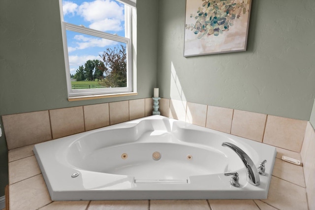 451 Creston Hatchery Rd, Kalispell, MT 59901 - bathroom with a jetted tub