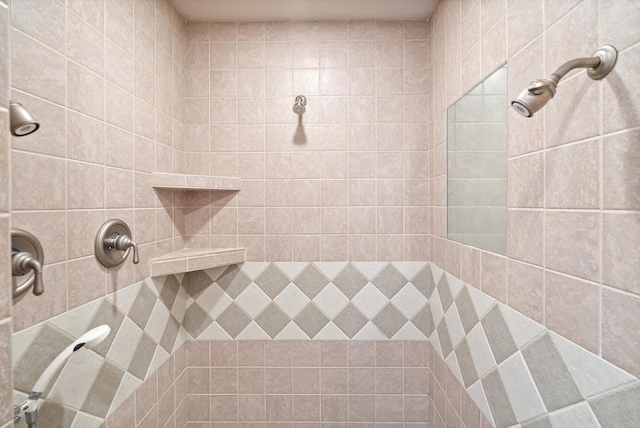 18 Buffalo Hill Cir, Kalispell, MT 59901 - bathroom featuring tiled shower