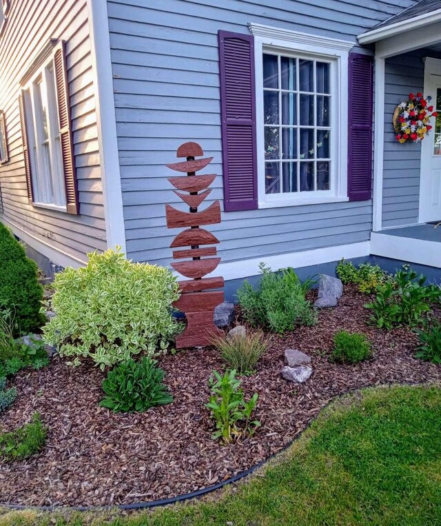 905 3rd Ave E, Kalispell, MT 59901 - property entrance