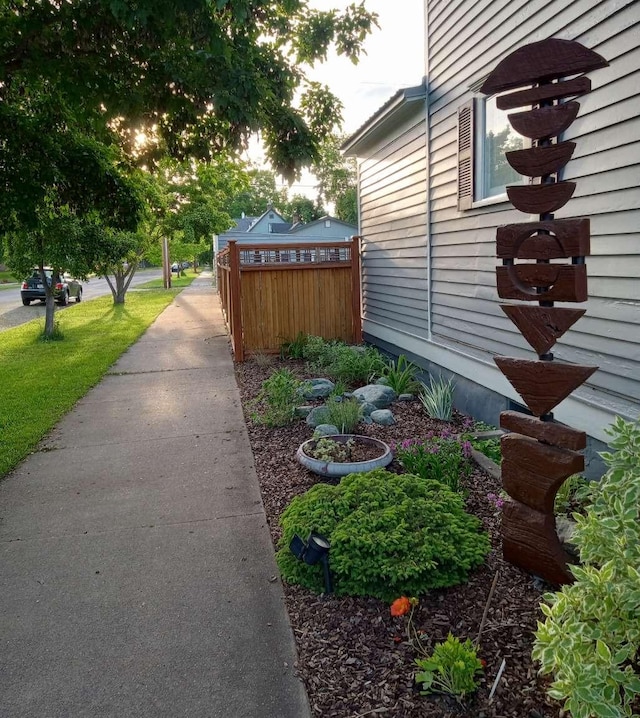 905 3rd Ave E, Kalispell, MT 59901 - view of home's exterior