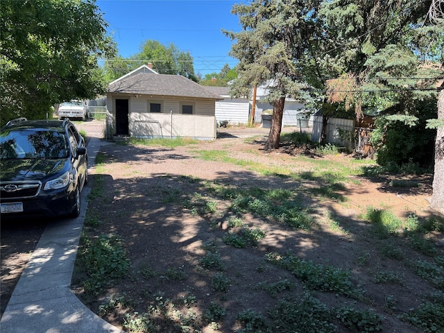 1717 2nd Ave N, Great Falls, MT 59401 - view of yard