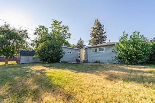 408 23rd Ave NE, Great Falls, MT 59404 - view of yard with a storage shed