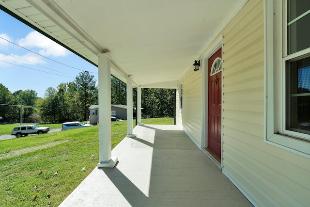 view of patio / terrace with covered porch