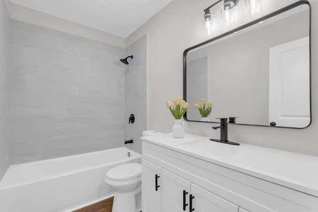 1050 King Edward Ave SE, Cleveland, TN 37311 - full bath featuring vanity, shower / bathtub combination, and wood finished floors