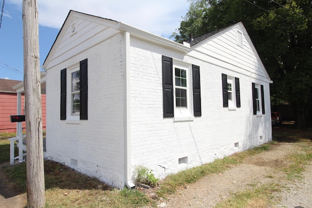 view of home's exterior