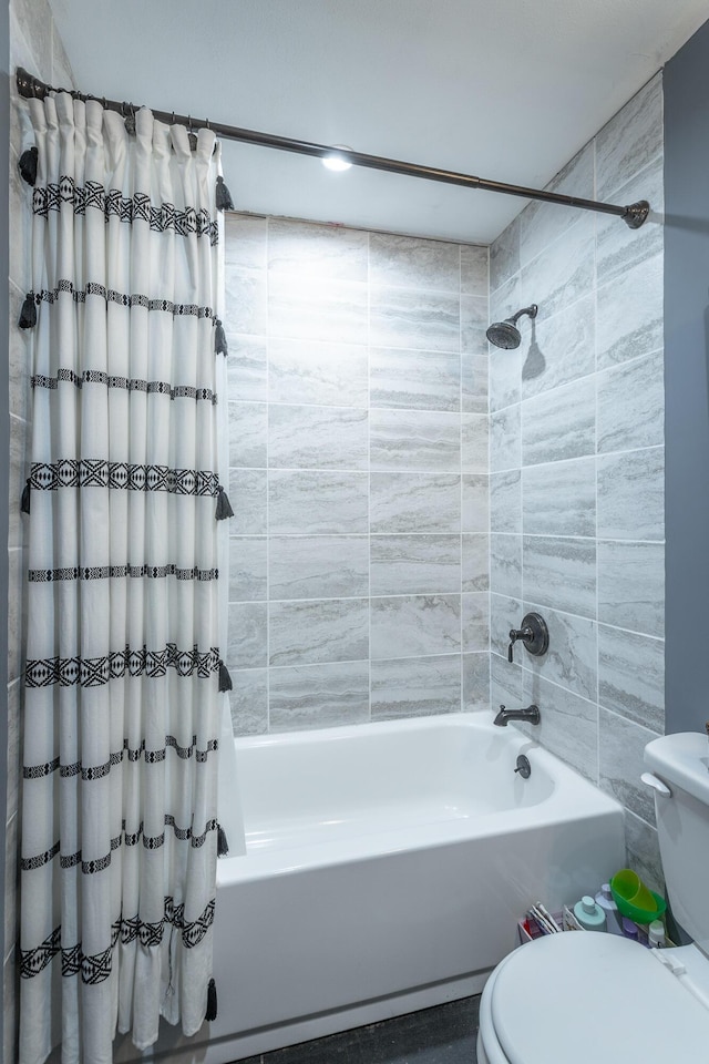 4701 Maywood Ln, Chattanooga, TN 37416 - bathroom with shower / bath combo