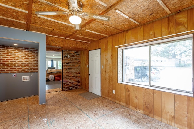 4701 Maywood Ln, Chattanooga, TN 37416 - unfurnished room featuring a ceiling fan