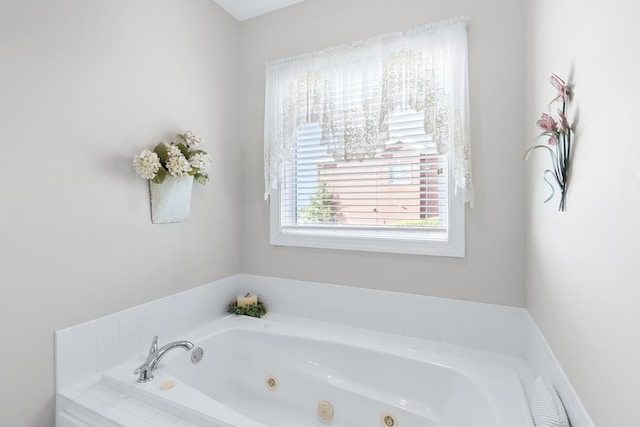 103 Windcrest Pl NW, Cleveland, TN 37312 - full bathroom featuring a tub with jets