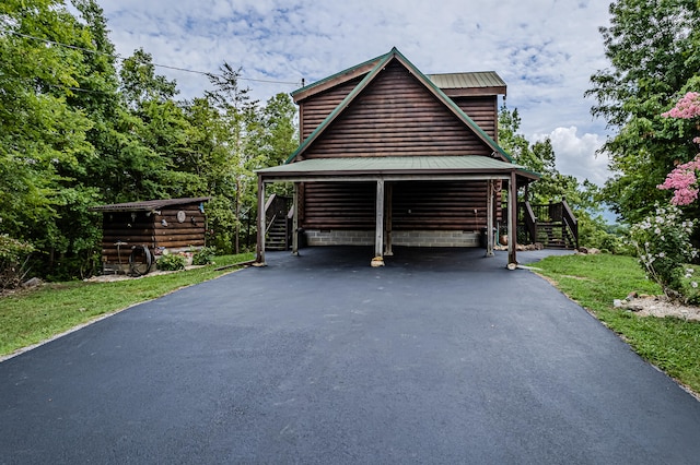 view of side of home