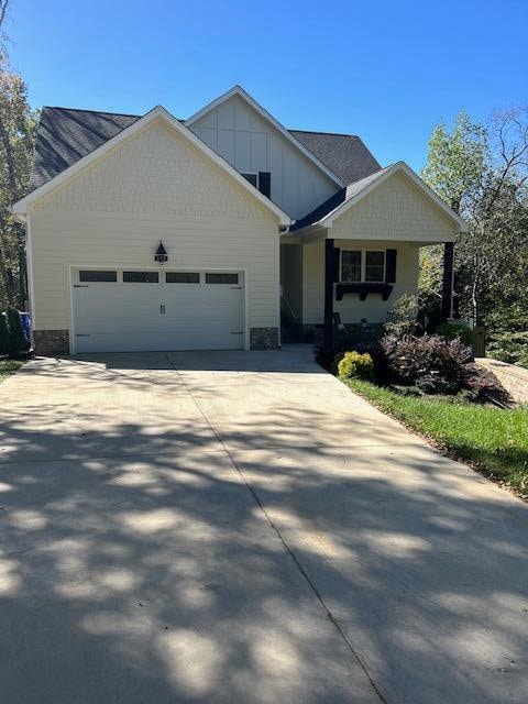 craftsman-style home with a garage