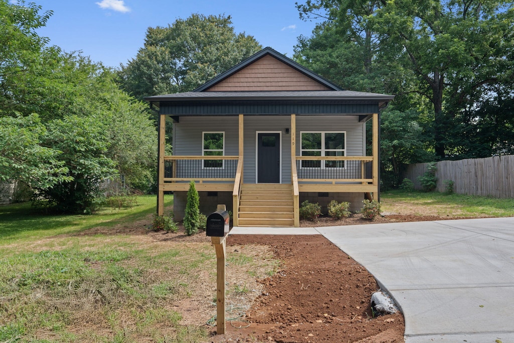 119 Worth St NE, Charleston, TN 37310 - photo 1