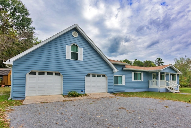 view of front facade featuring a garage