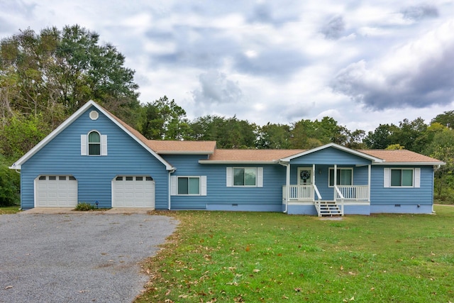 view of front of house featuring a porch and a front yard