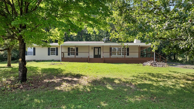 7000 Davis Ferry Rd, Loudon, TN 37774 - ranch-style home with a front yard and a porch