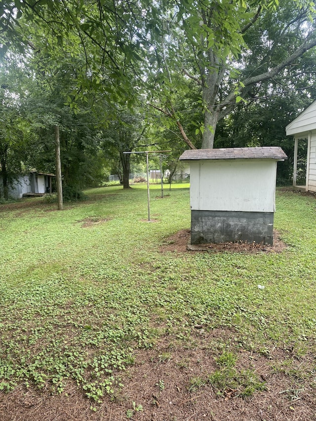 2320 Raines Dr NW, Cleveland, TN 37311 - view of grassy yard