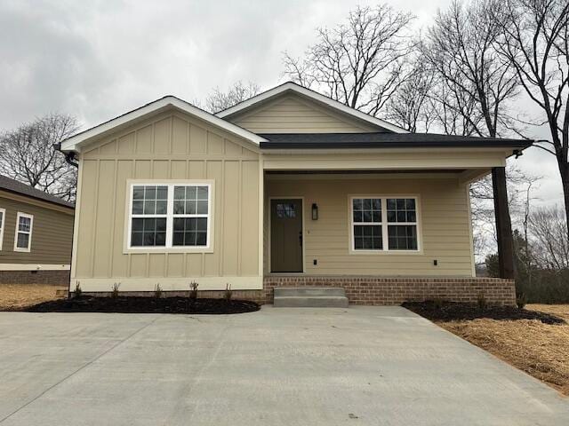 bungalow-style house featuring a porch