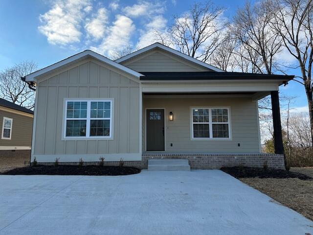 view of front of property with a porch