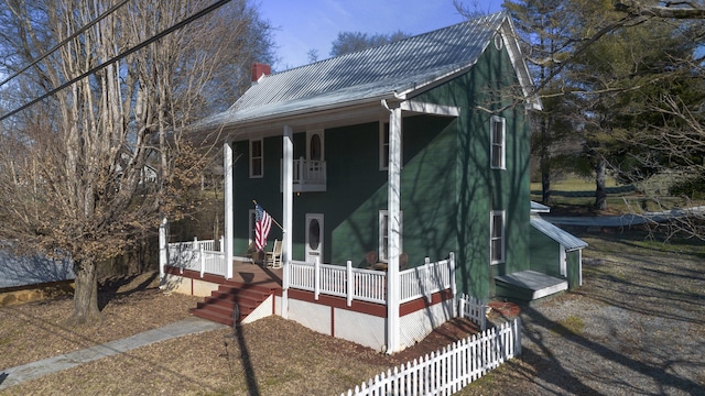 view of front facade with covered porch