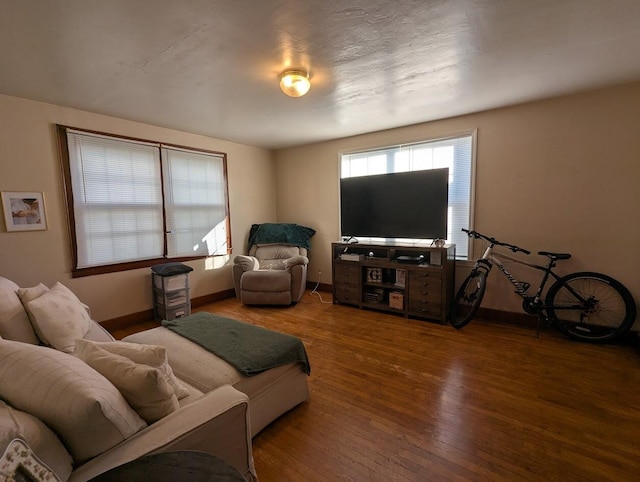 525 4th St NW, Cleveland, TN 37311 - living room with wood finished floors and baseboards
