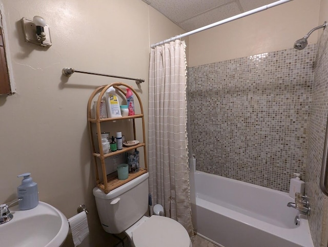 525 4th St NW, Cleveland, TN 37311 - full bathroom with shower / tub combo and a sink