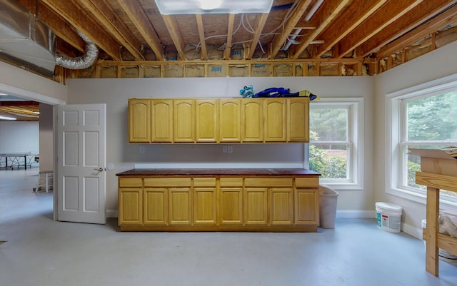 101 NW Amherst Way, Cleveland, TN 37312 - basement with baseboards