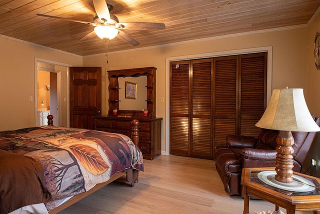 bedroom with ceiling fan, a closet, wooden ceiling, and light hardwood / wood-style floors